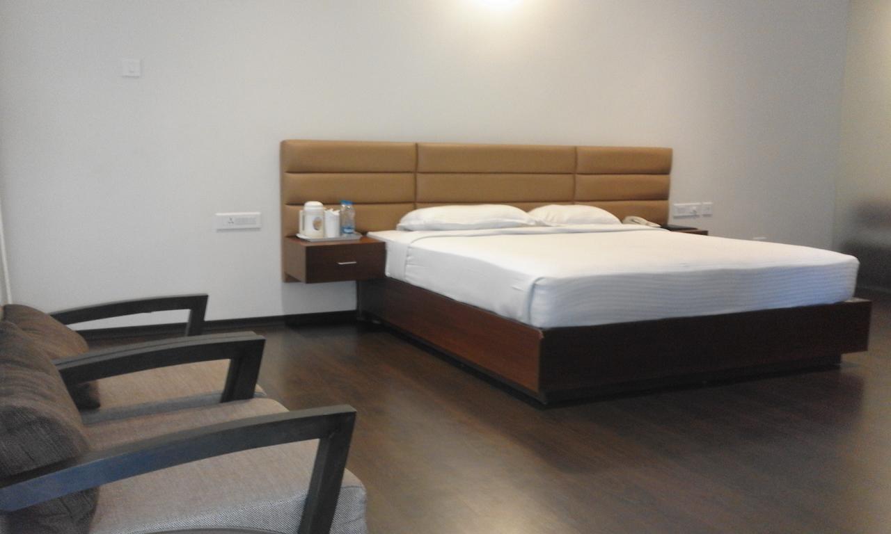 Malabar Residency Hotel Kannur Exterior photo