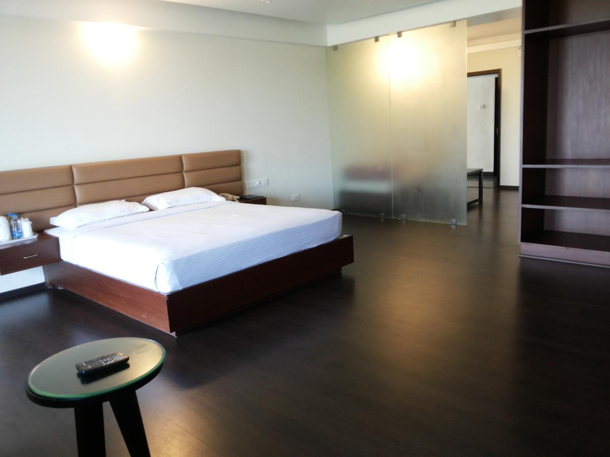 Malabar Residency Hotel Kannur Exterior photo